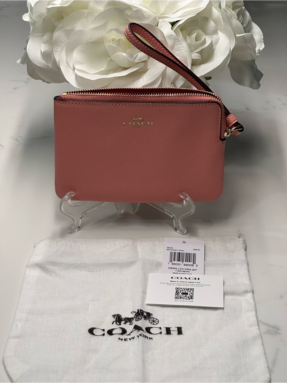 Coach Coral Pink Pebbled Leather Wristlet Clutch NWT + Dust Bag - Picture 3 of 9